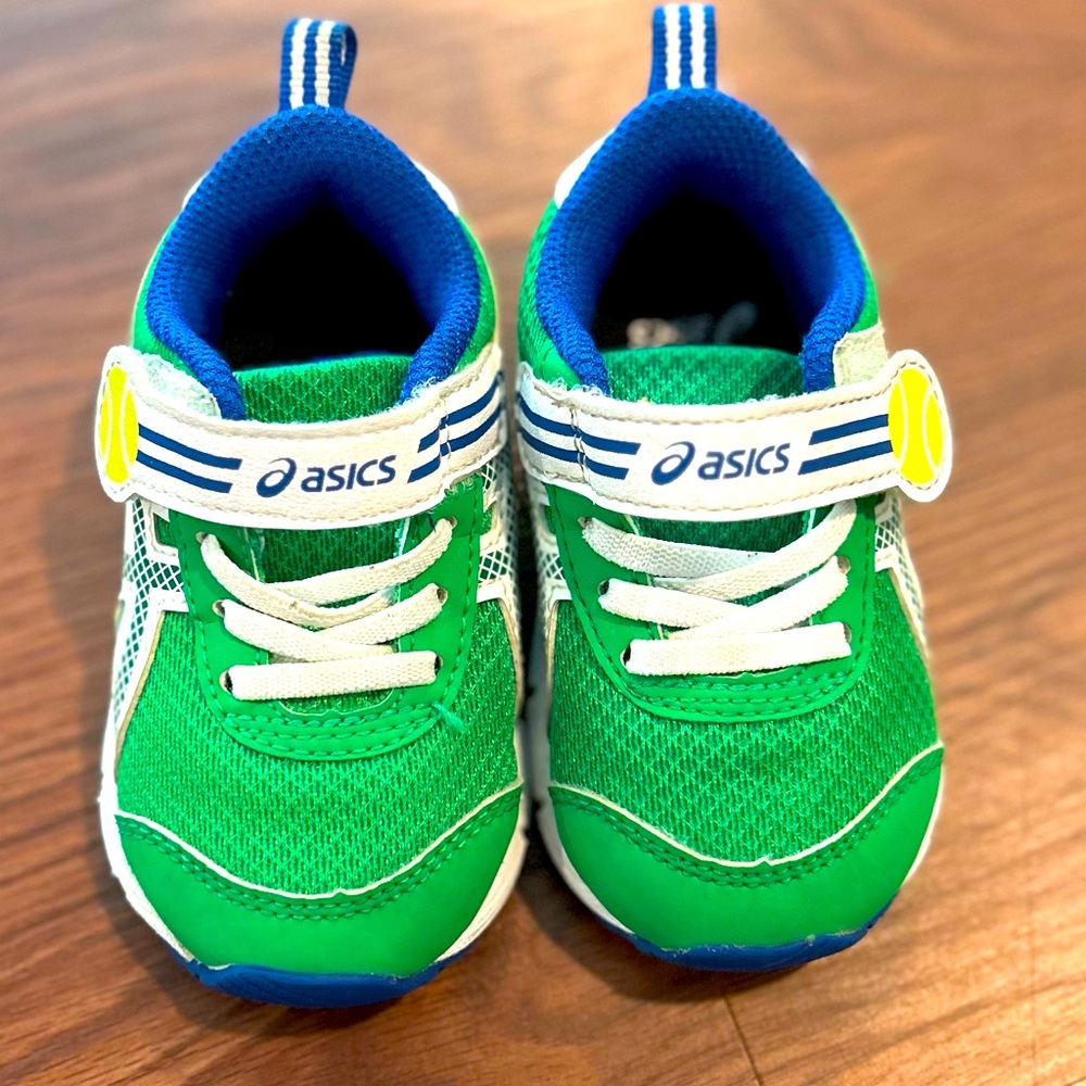 Asics infant/toddler sneakers shoes 13cm / us K5/ euro 21 green and white
